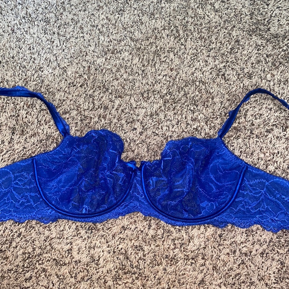 Victoria Secret underwire full coverage bra